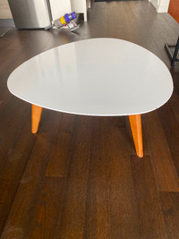 Structure - White coffee table
