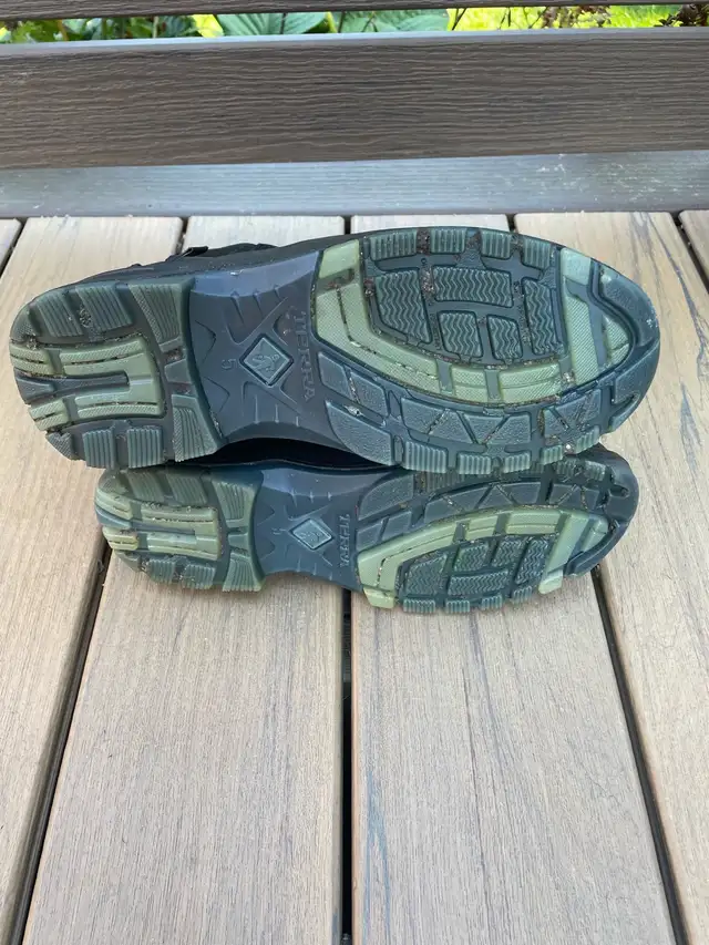 Terra Murphy Unisex 6" Composite Toe Slip On Work size 38 in Men's Shoes in Oakville / Halton Region - Image 6