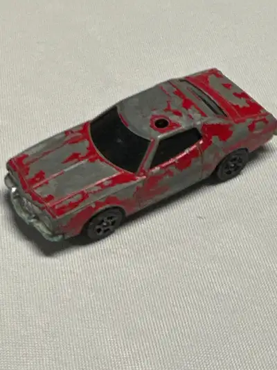 Vintage Corgi Juniors Ford Gran Torino Starsky & Hutch Red missing light on top(1A)