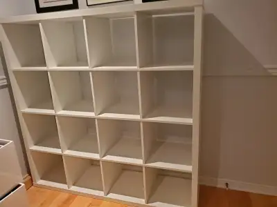 bibliothèque à vendre 75$, View more