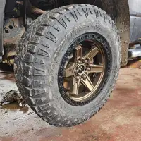 Fuel wheels and duratrac tires 