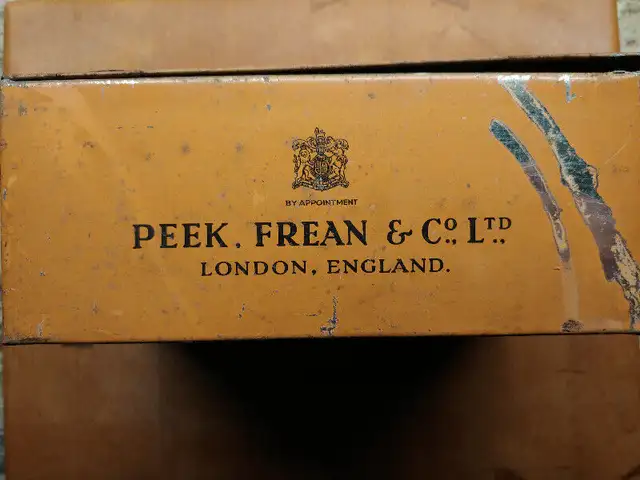 Peek, Frean & Co. Ltd. Vita-Weat tin63234629173891123