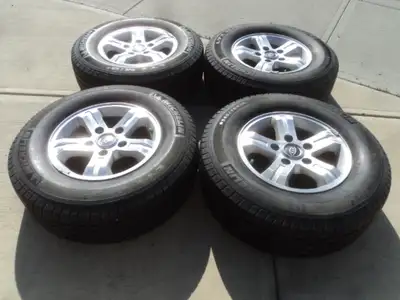 4 16 inch alloy rims are for sale. Rims are 5 holes, 5.5 inch or 139.7 mm bolt pattern, 16X7 inch, c...