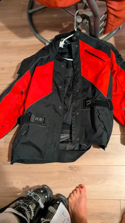 Reduced barely worn red never worn on a bike lol Pick up Peterborough