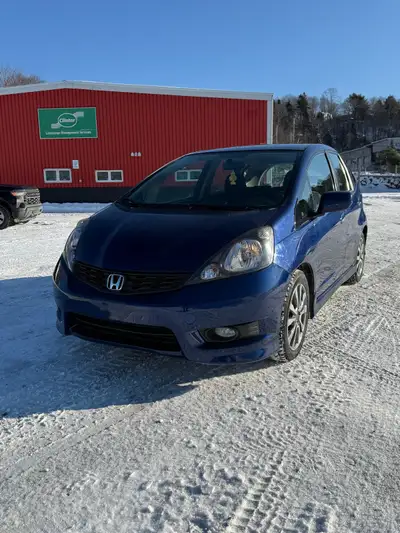 2014 Honda fit sport 113,000kms. Ready to go needs nothing. Brand new mvi, new front brakes, brand n...
