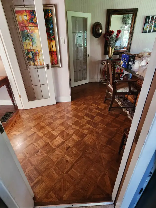 $750 Large Room for rent in gorgeous neighborhood ! in Room Rentals & Roommates in Peterborough - Image 4