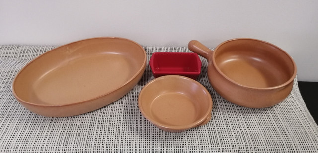 Ceramic baking dish set - 4 Pcs in Kitchen & Dining Wares in City of Toronto