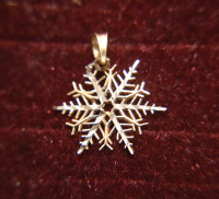 10K Gold Snowflake Pendant