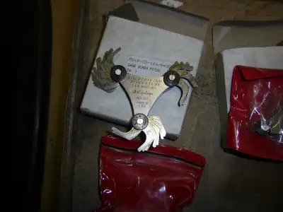 Mitutoyo thread/screw gauge... local pickup only (Edmonton and area) New old stock ....(brand new ne...