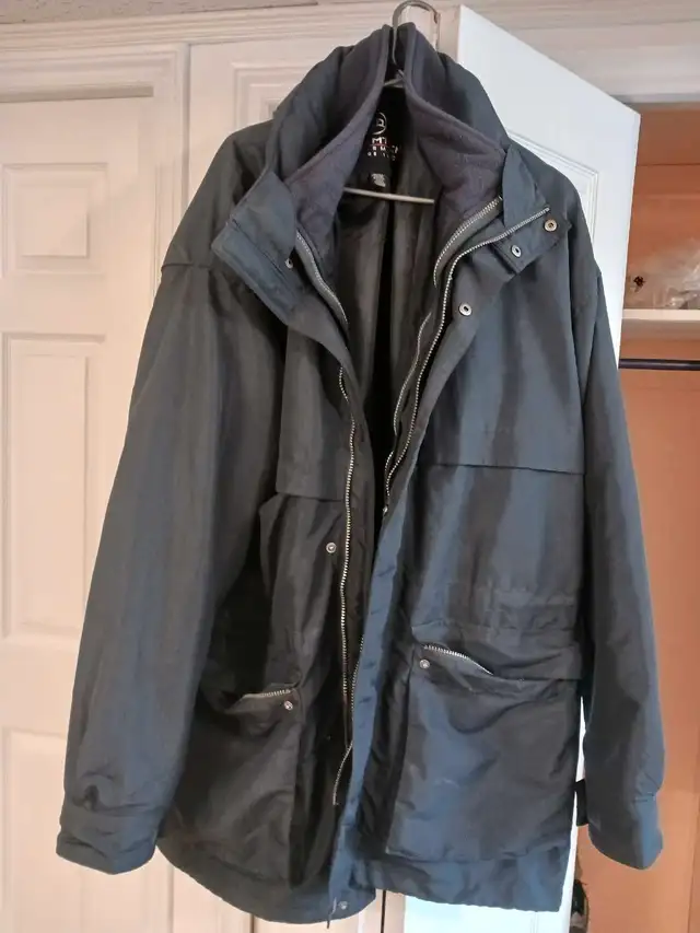 men's winter coat in Men's in Bedford - Image 3