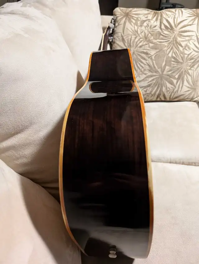 Vintage Morales M-20 Acoustic Guitar in Guitars in Peterborough - Image 4