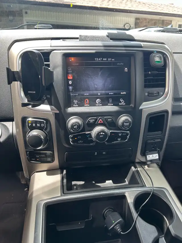 2014 Ram 1500 in Cars & Trucks in Oshawa / Durham Region - Image 7
