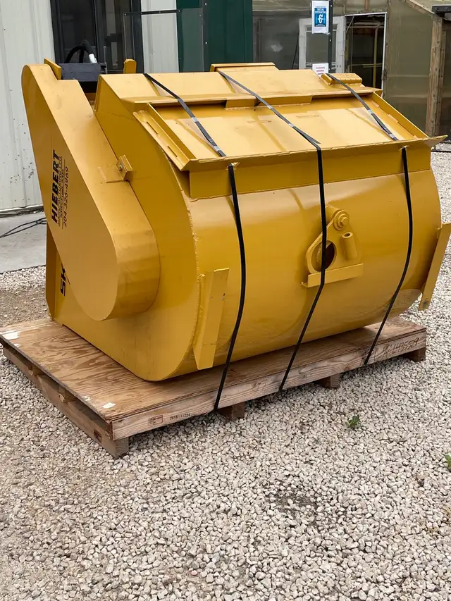 CEMENT  MIXER “QUICK ATTACH CONCRETE  MIXER” in Other Business & Industrial in Winnipeg - Image 9