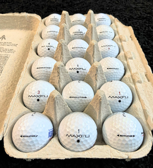 18 Maxfli Revolution Golf Balls in Golf in Calgary