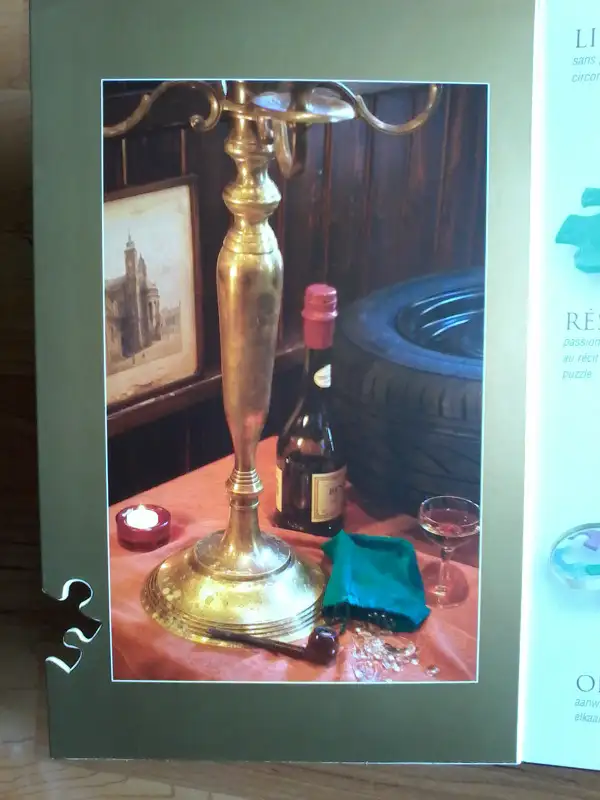 LIVRE ET PUZZLE MAIGRET ET L'HOMME SANS PASSEPORT in Toys & Games in City of Montréal - Image 4