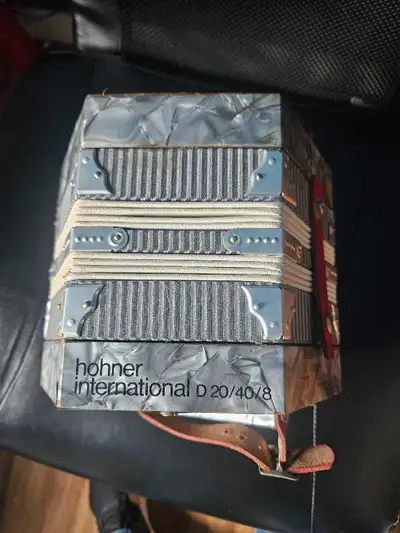 hohner d40, View more