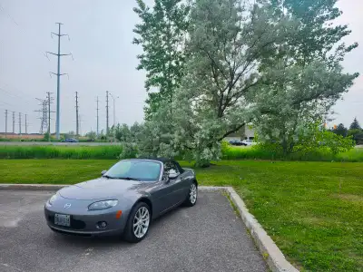 2007 MAZDA MIATA MX5 GT LIKE NEW STORED INDOORS NEVER SEEN RAIN OR SNOW NEEDS NOTHING TURN KEY AND G...