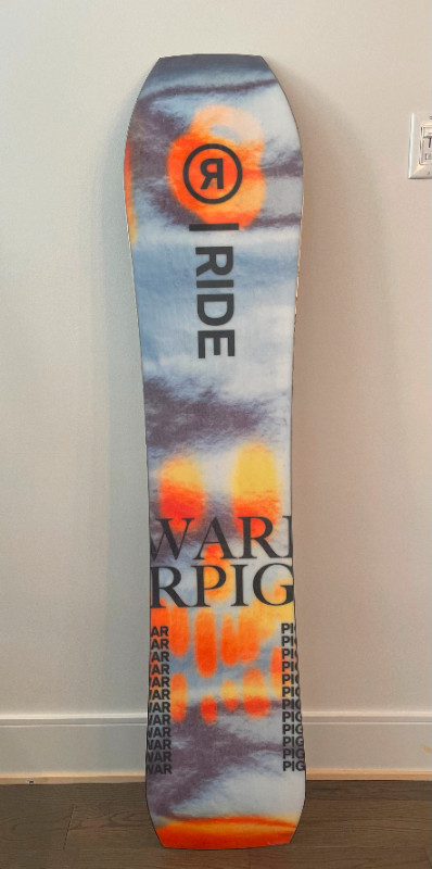 Ride Warpig Snowboard 2022. 152cm. Used for 2 seasons dans Planches à neige  à Ville de Montréal - Image 2
