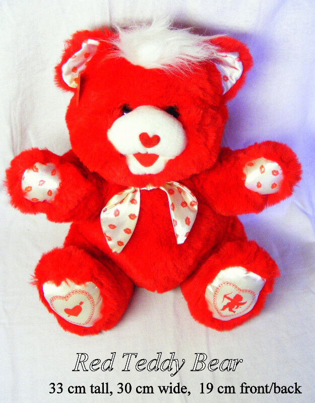 Vintage 14” sitting teddy bear, for Valentines, Christmas, love in Arts & Collectibles in City of Toronto