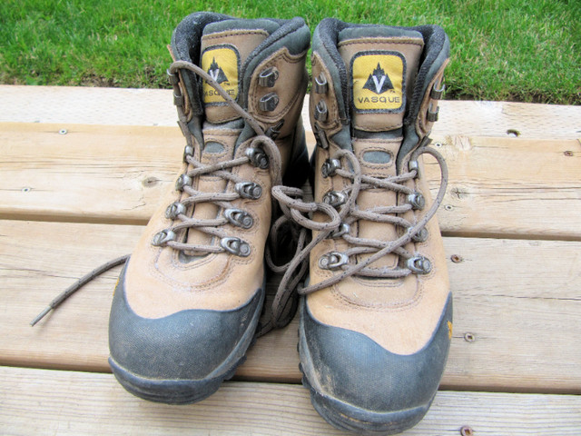Woman's Hiking boots in Women's - Shoes in London - Image 3