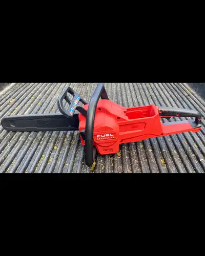 Brand new no box Milwaukee M18 Fuel chainsaw (2727-20C), View more