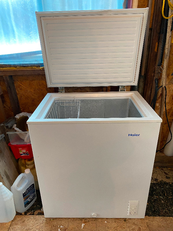 For Sale. 5 cubic foot chest freezer in Freezers in Sault Ste. Marie - Image 2