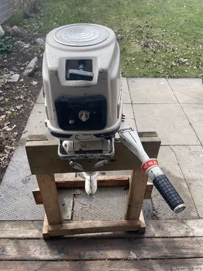 1967 Johnson 18HP Seahorse outboard. In good used running condition, short shaft. Shifts into forwar...