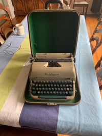 1950 Remington typewriter 