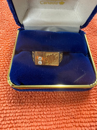 FS: Sales Master GM 10K Gold Ring with 2 Diamonds Sz 14 3/4