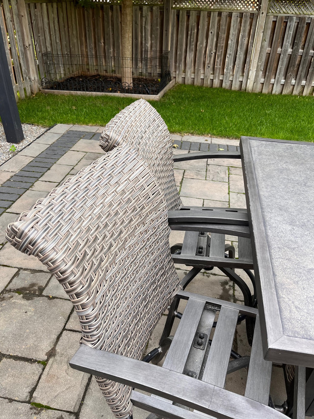 Hampton Bay Fire Table  in Patio & Garden Furniture in Kawartha Lakes - Image 2