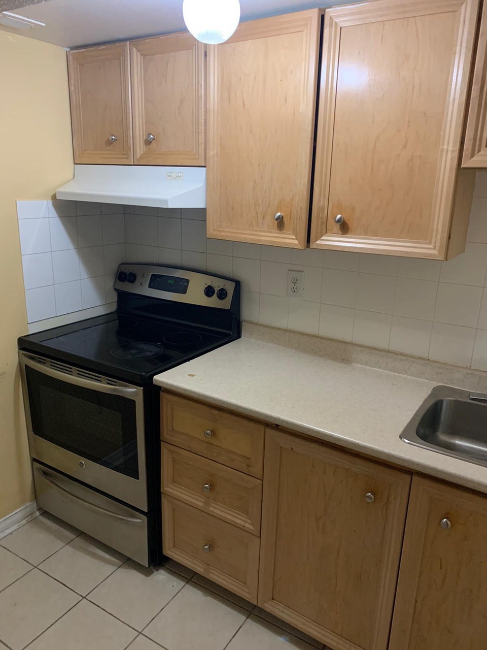 One Bedroom Basement Apartment 4