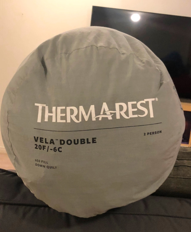 Thermarest Vela double down backpacking quilt -6C/20F in Fishing, Camping & Outdoors in Oshawa / Durham Region - Image 3