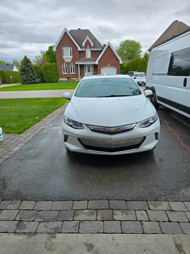 Volt 2017 136 000km dans Autos et camions  à Ouest de l’Île - Image 3