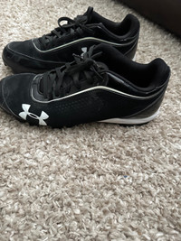 Mens under armour baseball cleats