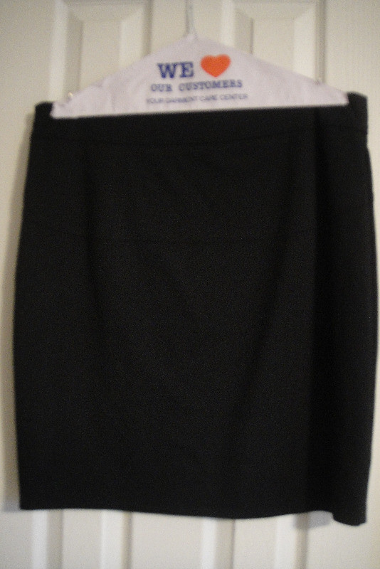 Women Black Pencil Skirt by mac & jac , Plus size 16 in Women's - Dresses & Skirts in Markham / York Region - Image 2