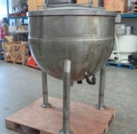 Groen 200 Gallon Jacketed Kettle with Cover - Stainless Steel