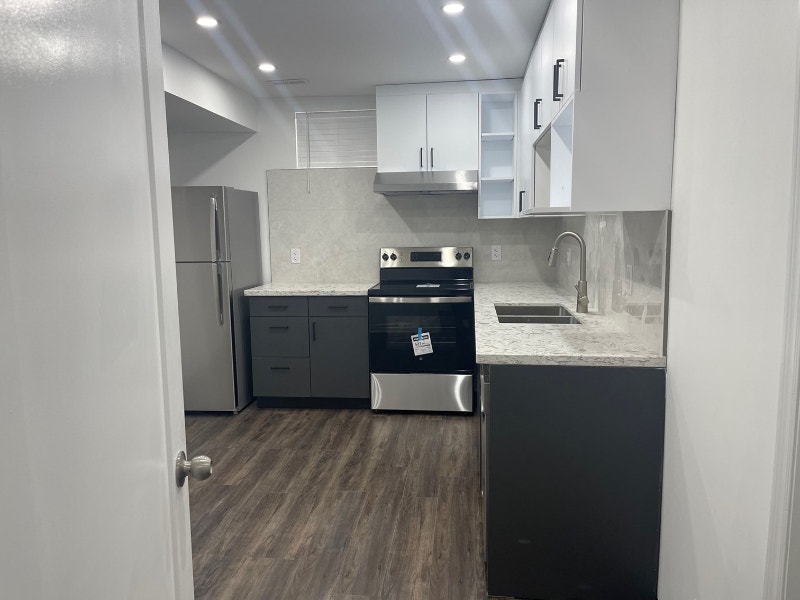 New 1 Bedroom Legal Basement for Rent in Mississauga Long Term