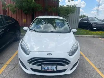 2015 Ford Fiesta SE Hatchback (5-Door) Accident-Free / Clean History Only 113,000 KM Great Value – P...