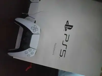 Great condition Switching to pc Priced for quick sale