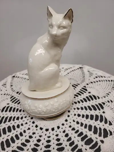 VTG 1995 ENESCO "SYMPHONY" WINDUP ROTATING MUSIC BOX The music, from the Broadway Musical, "Cats', M...