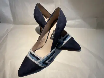Size 7.5 Nine West Suede Heels - Like New, View more
