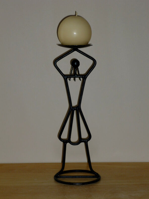 Black heavy gauge wire Candle Holder : Like New,Clean,SmokeFree in Home Décor & Accents in Cambridge