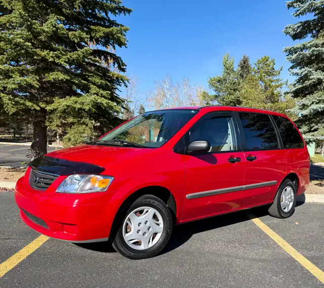 2001 Mazda MPV Minivan ** Low Kms **