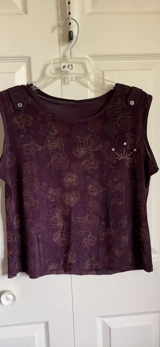Assortment of Women's Tops - Large $15 each62863284182274122