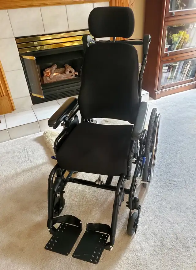 Manual Reclining Wheelchair - MUST SELL63251762273667121