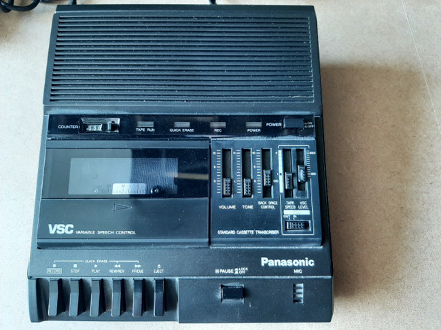 PANASONIC RR-830 STANDARD CASSETTE TRANSCRIBER AND PEDAL in General Electronics in Sudbury - Image 2
