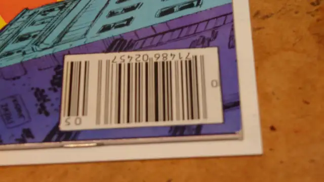 Amazing Spider-Man Issue 252 - Newsstand Version in Comics & Graphic Novels in Mississauga / Peel Region - Image 3