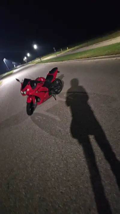 2010 250r Front tire and clutch plates replaced in the spring sprocket and chain replaced last week...