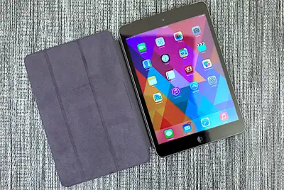 32GB iPad mini Black Original 1st Gen Currently iOS 9.3.5 Good conditon - Working perfectly Comes wi...