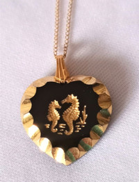 Vintage Gold Black Seahorse Etched Glass Heart Pendant Necklace